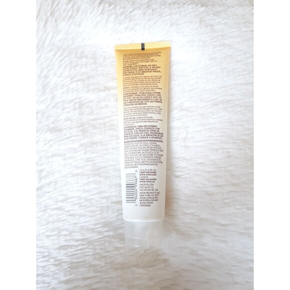 AVON Foot Works Beautiful Exfoliating Scrub "Toasted Macadamia Nut" (3.4 fl oz) - Picture 3 of 6